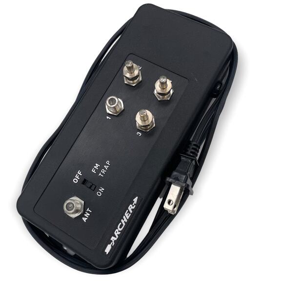 NIB Archer Indoor 4-Set UHF/VHF/FM Amplified Coupler Radio Shack Product 15-1258 - Picture 2 of 3